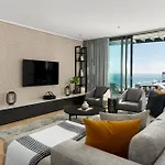 Cosmopolitan 801
