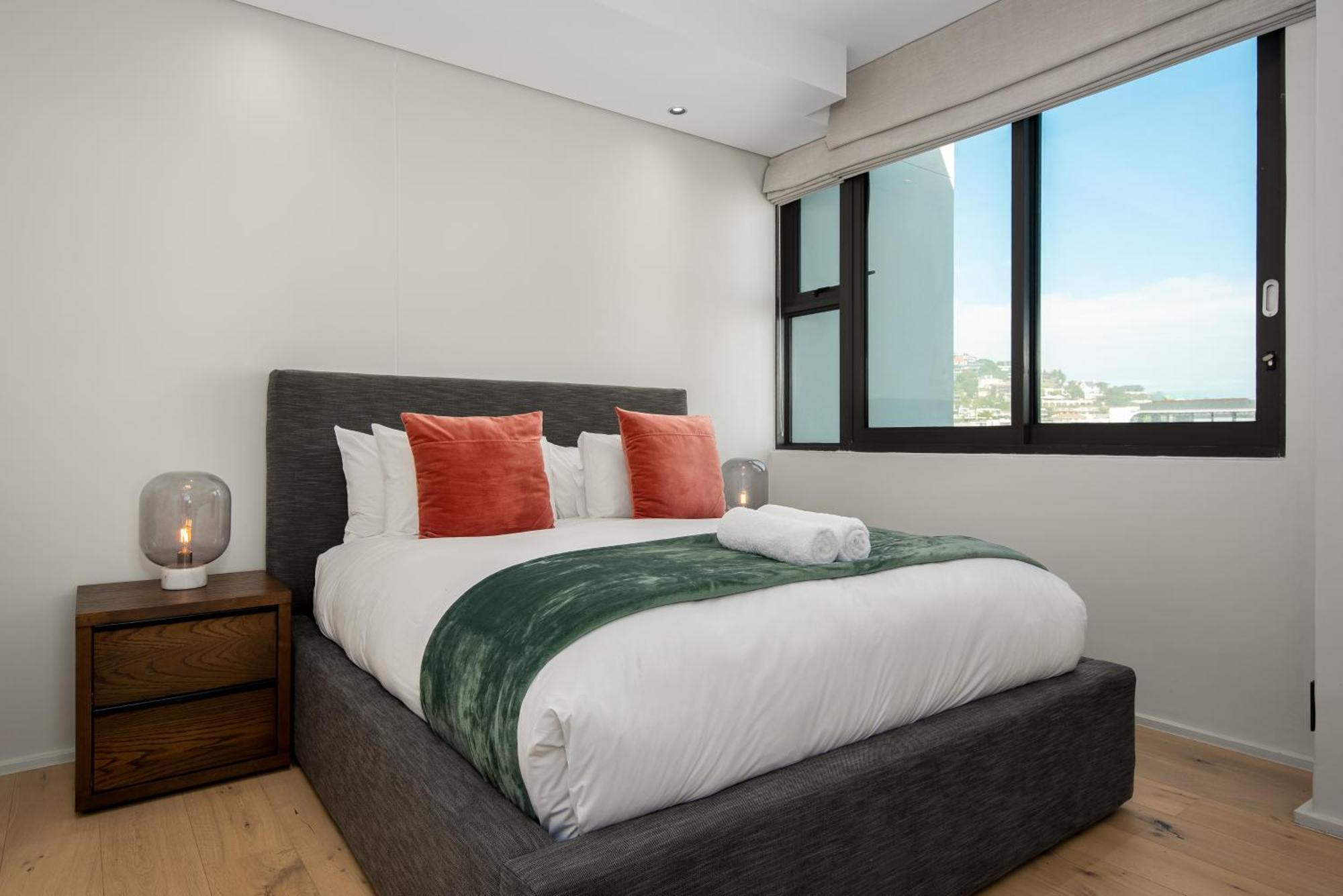 Cosmopolitan 801 Apartment